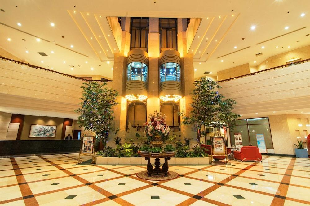 Sunlake Waterfront Resort & Convention Jakarta Extérieur photo