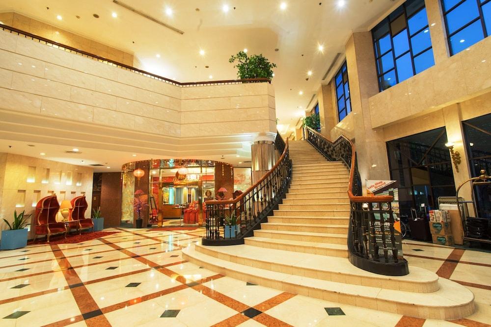 Sunlake Waterfront Resort & Convention Jakarta Extérieur photo