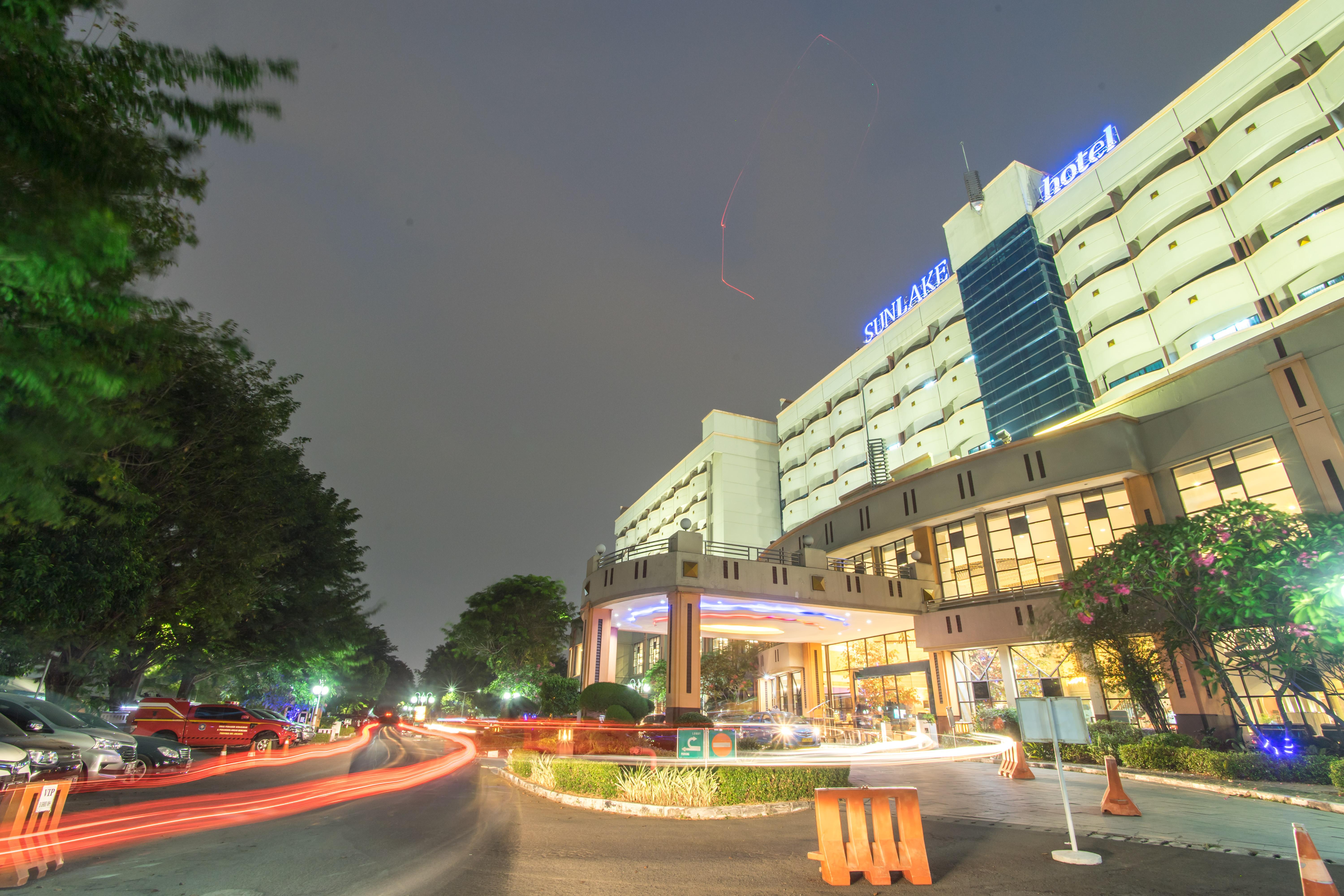 Sunlake Waterfront Resort & Convention Jakarta Extérieur photo