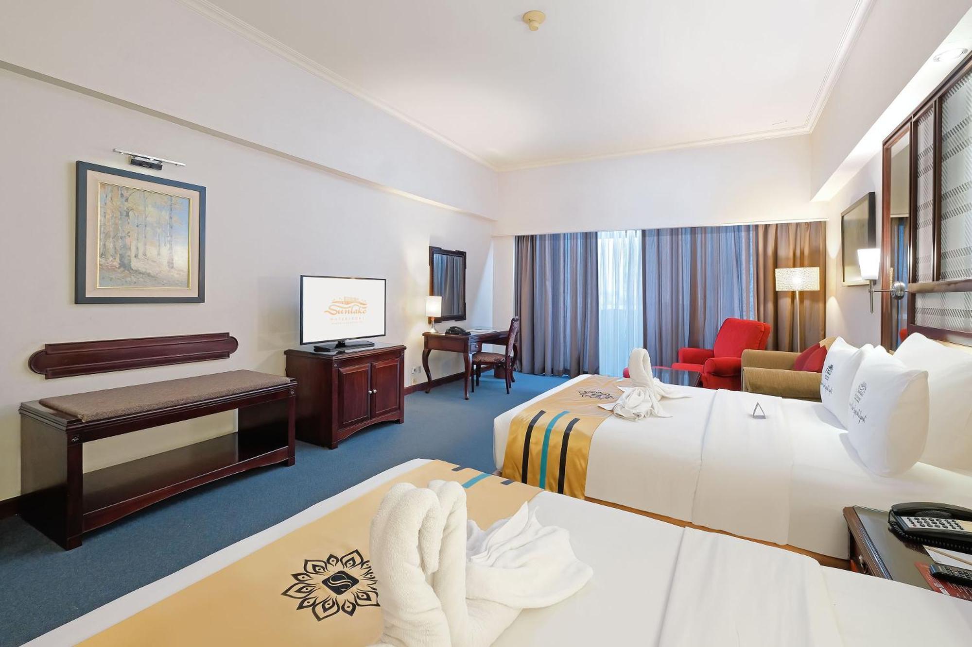 Sunlake Waterfront Resort & Convention Jakarta Extérieur photo